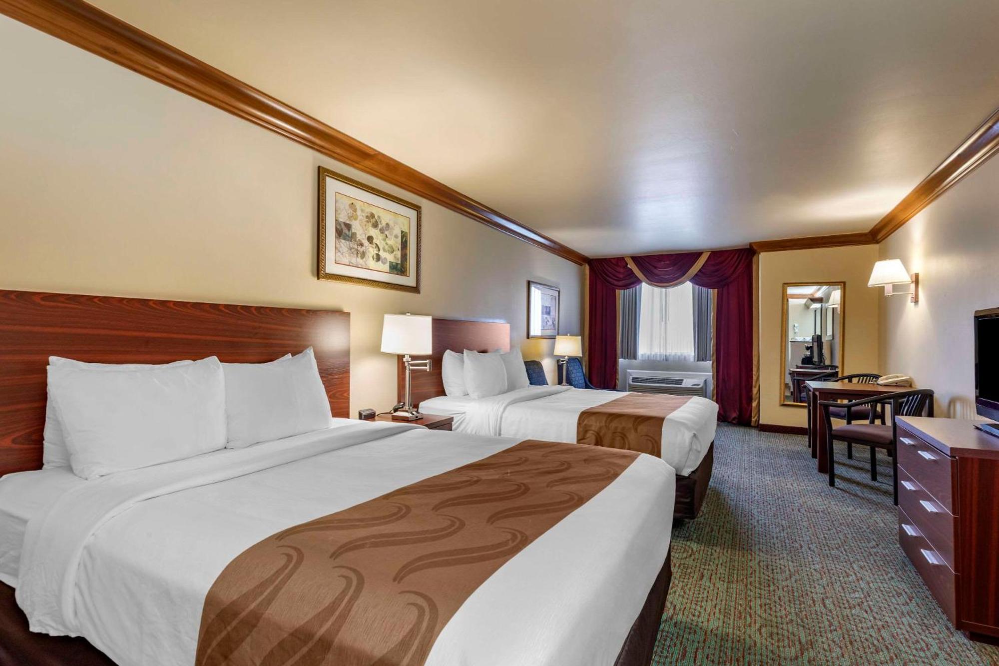 Quality Inn & Suites Denver Airport - Gateway Park Aurora Eksteriør bilde